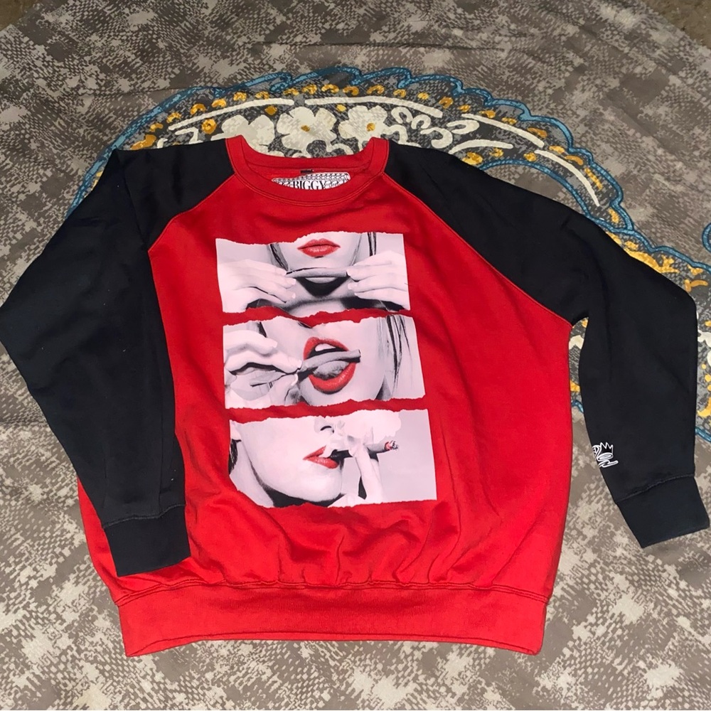 Mens XXL Red and black pullover sweatshirt oversized Graphic lips logo